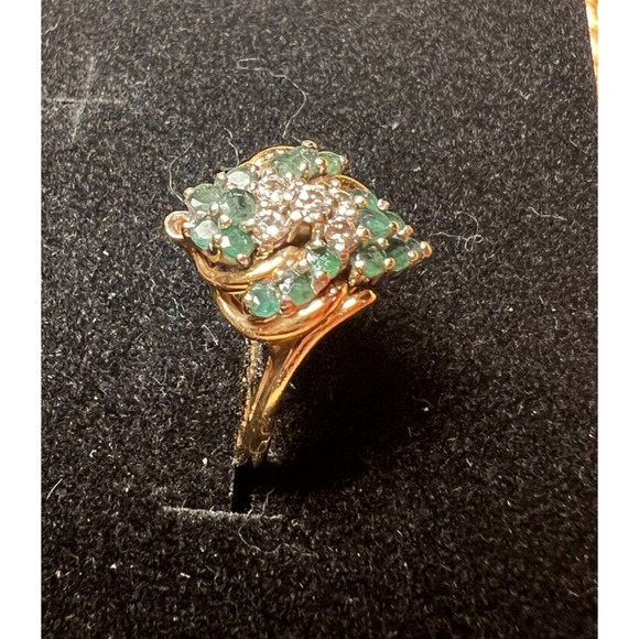 Vintage Emerald and Diamond Cocktail 14 Kt Gold Ring Women's Size 7 - Picture 4 of 12